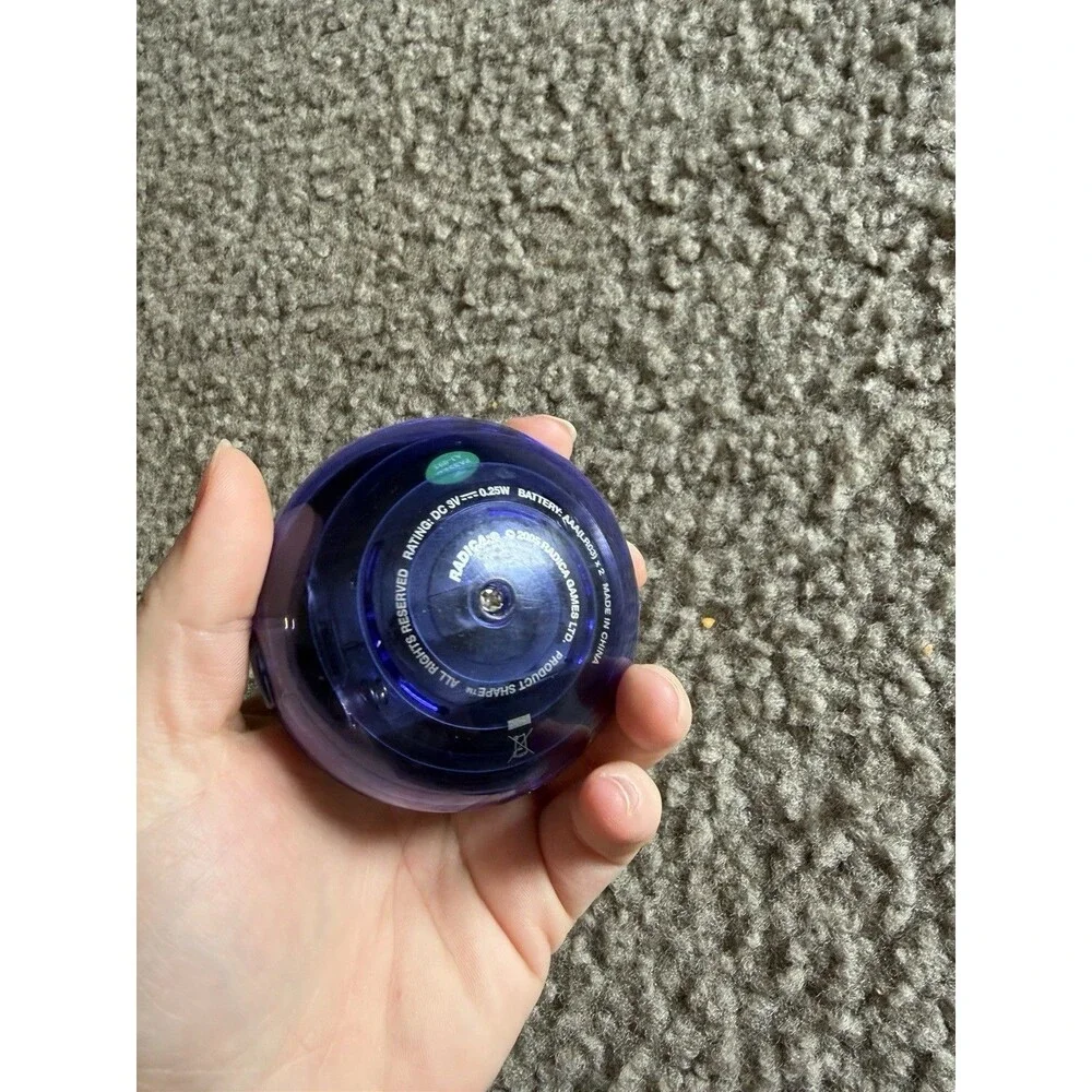 20Q Twenty Questions Handheld Electronic Game Radica Purple